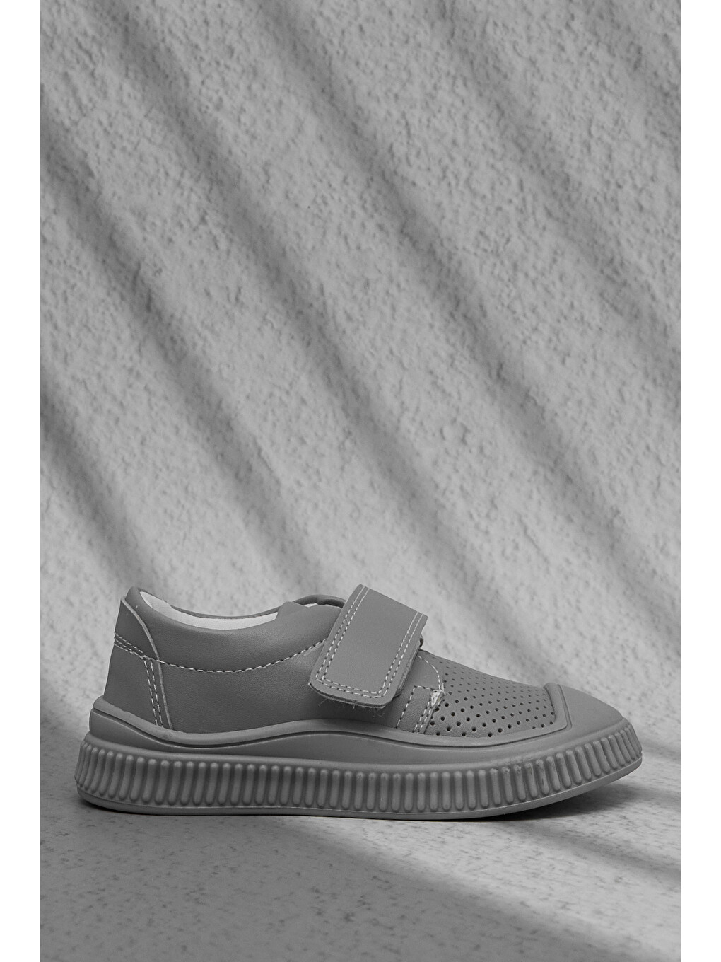 Çocuk Unisex Gri Çocuk Cırtlı Rahat Kalıp Sneaker-4