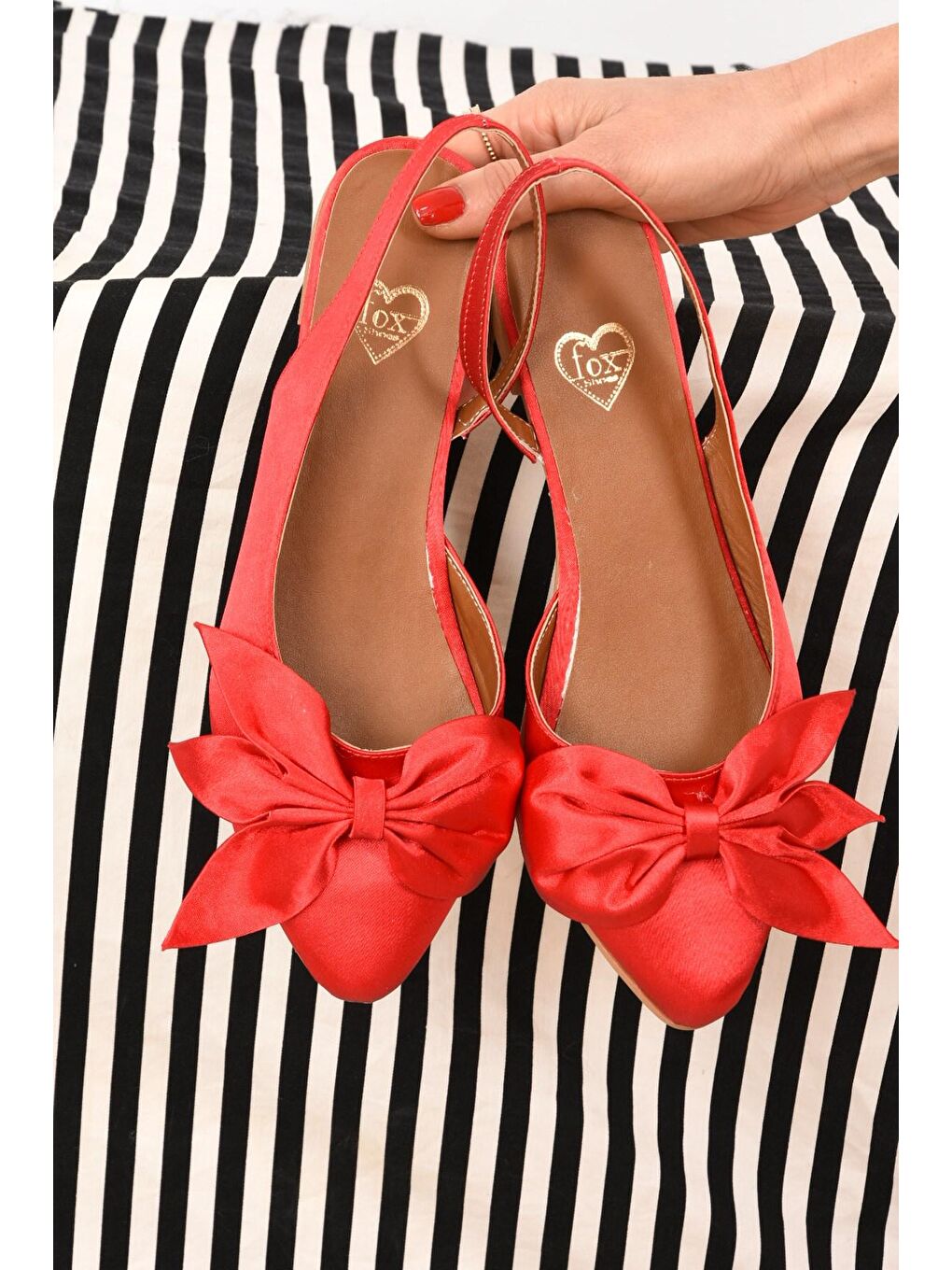 Fox Shoes Kirmizi Kırmızı Saten Kumaş Kadın Babet H726809004 - 3