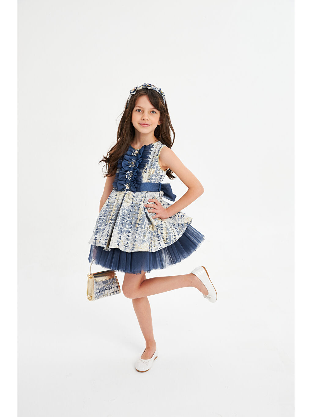 Lacivert Jakarlı 0 Kol Çantalı Taçlı Çiçekli Abiye