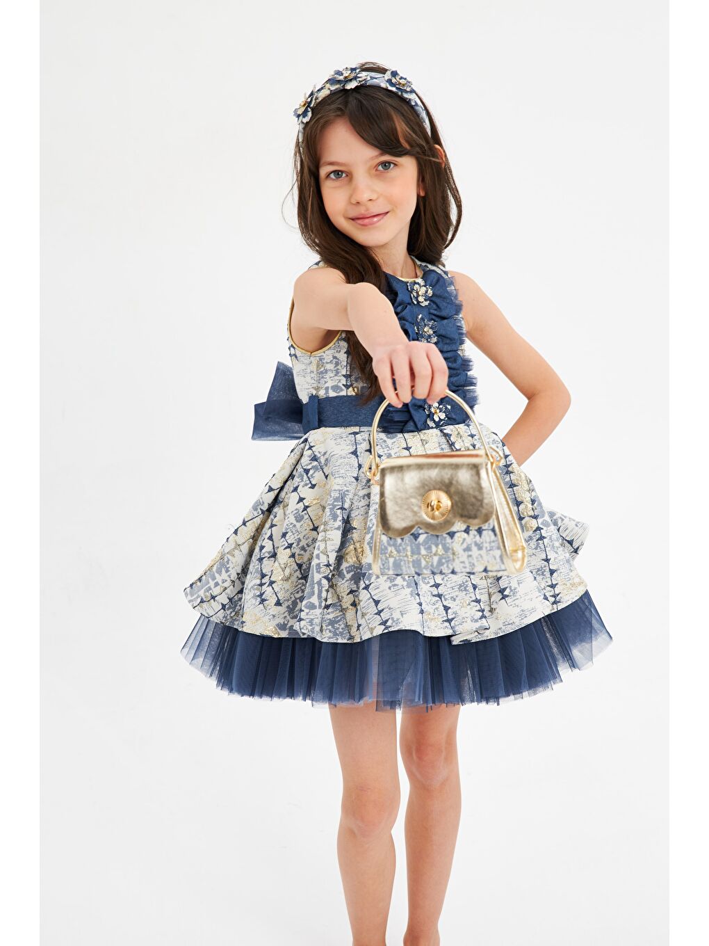 Lacivert Jakarlı 0 Kol Çantalı Taçlı Çiçekli Abiye-1