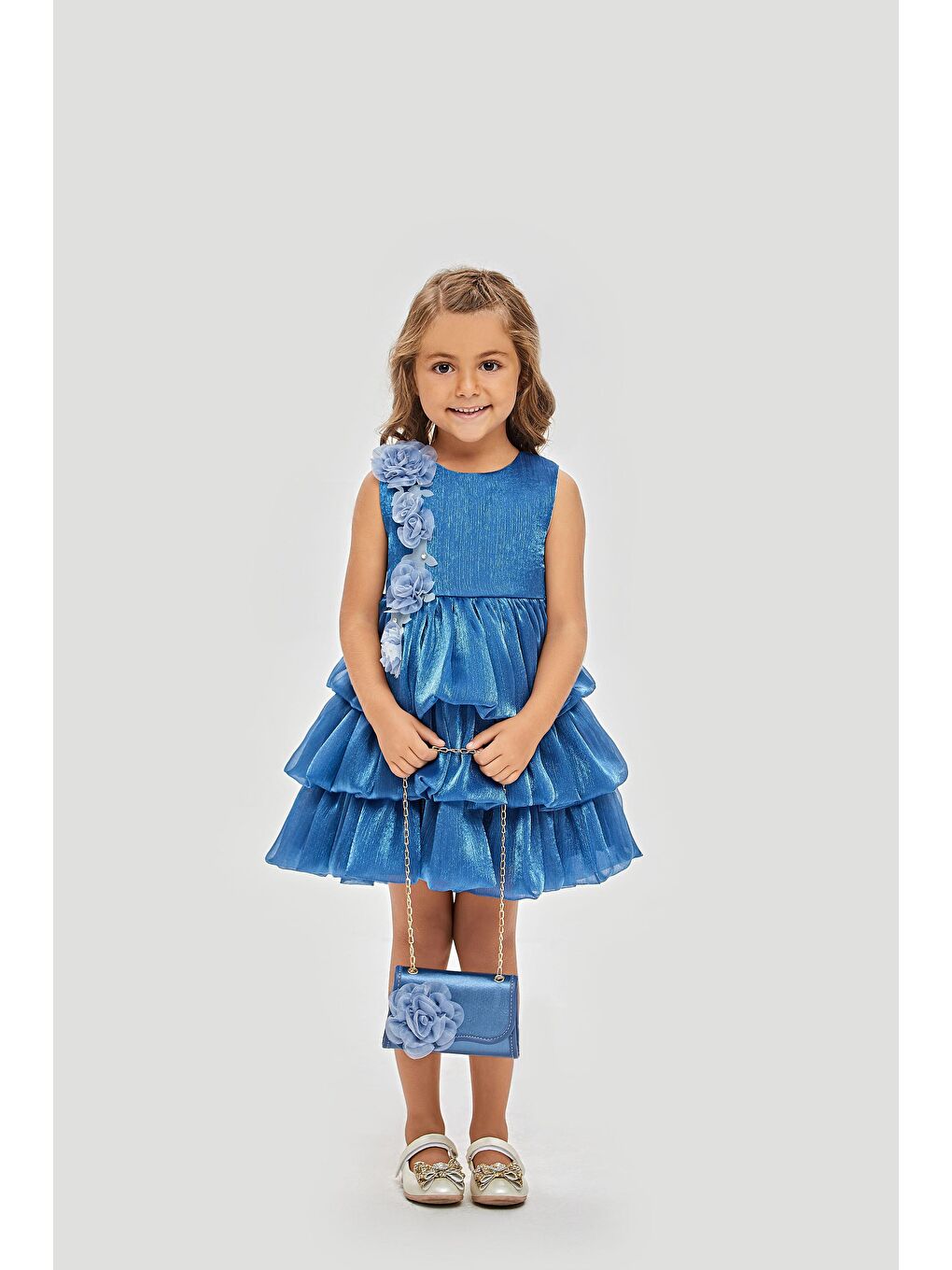 Mavi Çantalı Önü Kat Kat Abiye