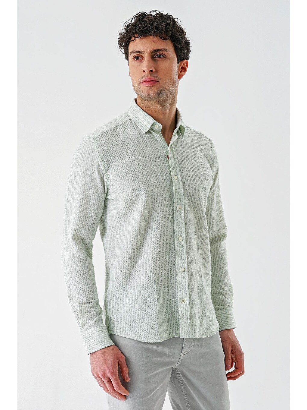 Koyu Yeşil Uzun Kollu Biritli Yaka Pamuklu Elastanlı Casual Slim Fit Gömlek 1004240233-1