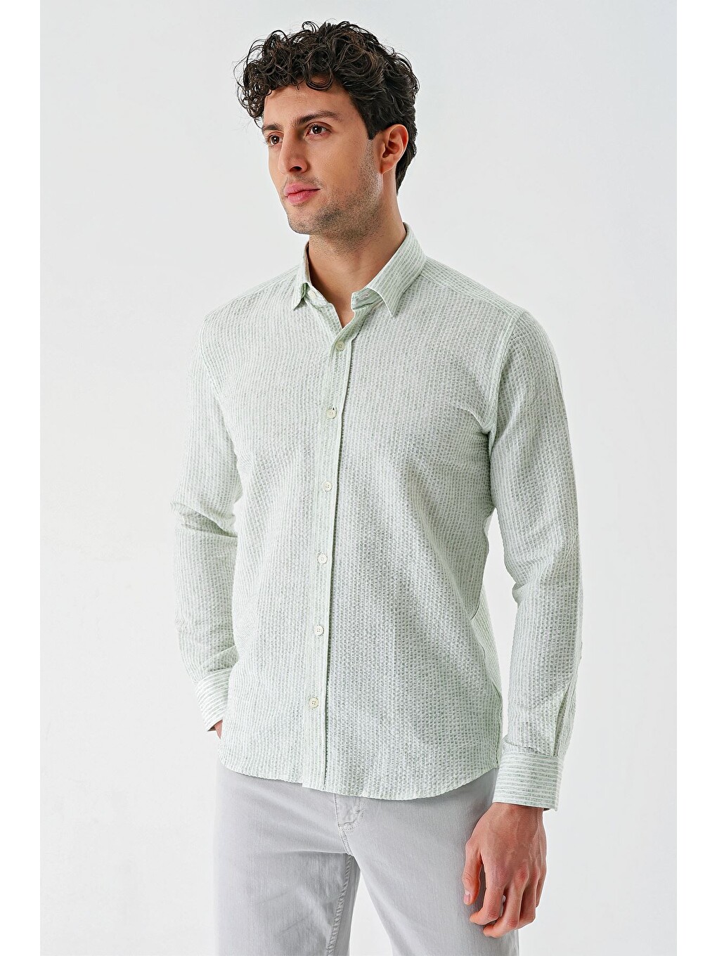 Koyu Yeşil Uzun Kollu Biritli Yaka Pamuklu Elastanlı Casual Slim Fit Gömlek 1004240233-2