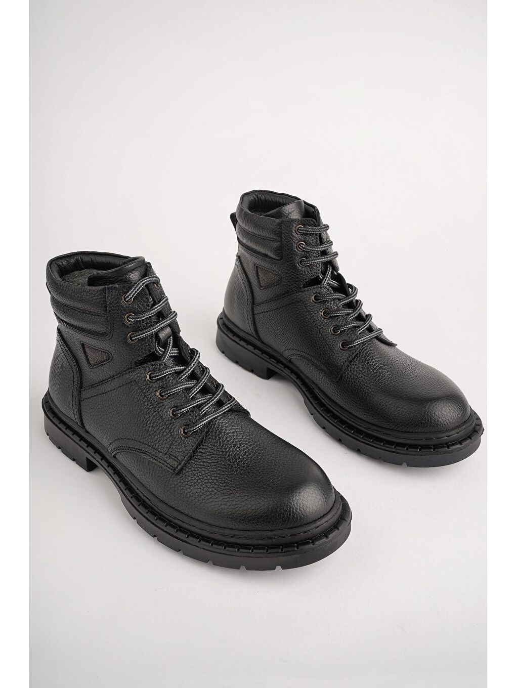 Siyah STEPHAN Bağcıklı Hakiki Deri Kaymaz Taban Erkek Klasik Bot