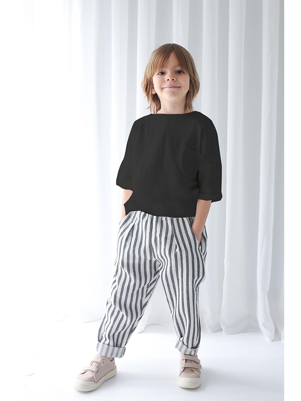 Catz Kids Siyah Beyaz Çizgili Keten Carrot Pantolon + Siyah Müslin Cep Detaylı Gömlek