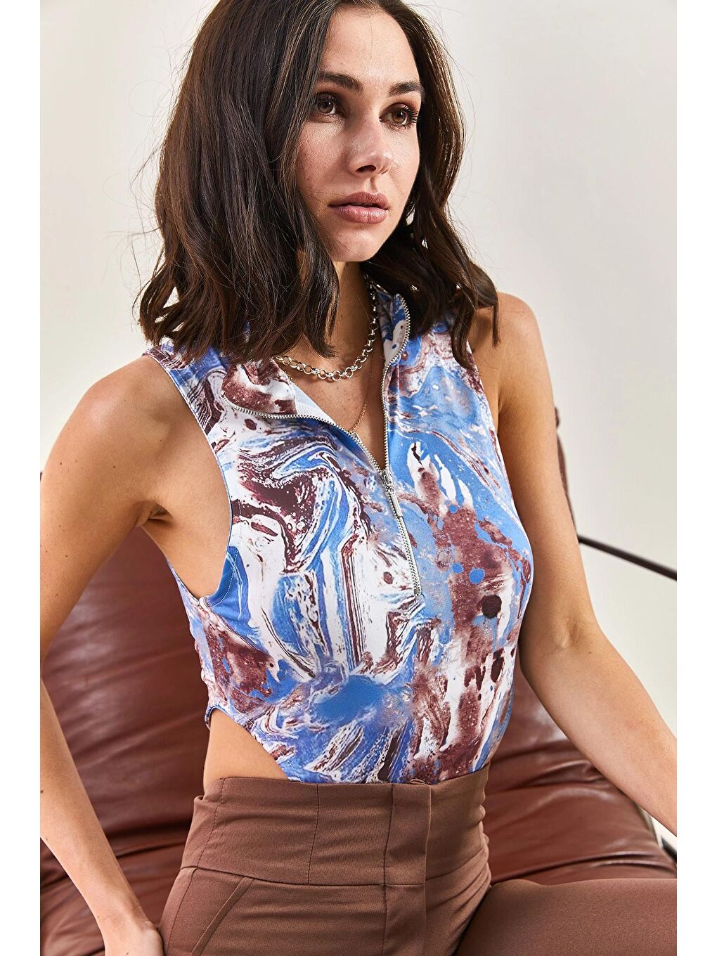 Turkuaz Kadın Yarım Balıkçı Yaka Fermuarlı Desenli Bluz-1