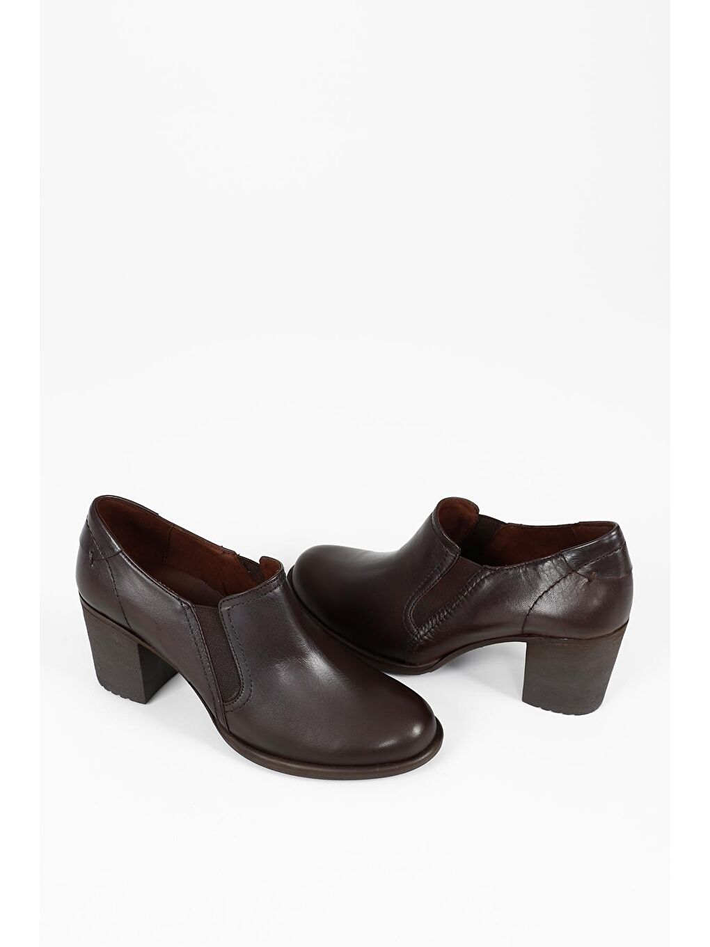 Kahverengi KAHVERENGİ  Hakiki Deri Yuvarlak Burun Kalın Orta Topuklu Kauçuk Taban Lastikli Kadın Ayakkabı 24038