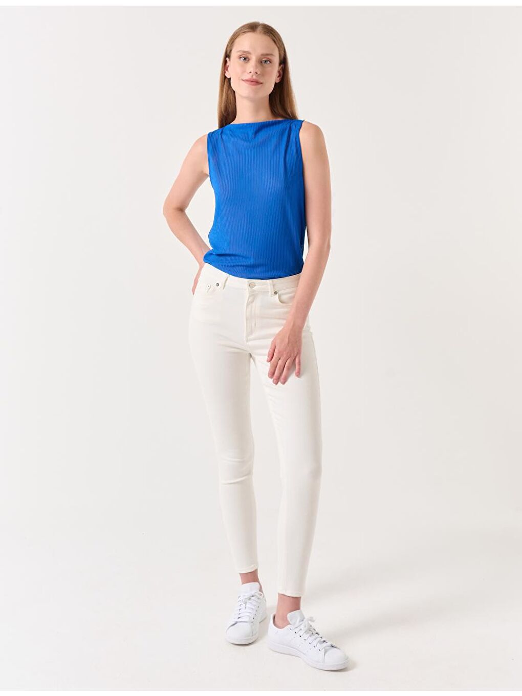 Beyaz Yüksek Bel Dar Paça Denim Pantolon