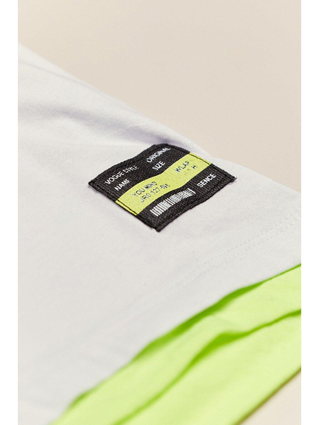 Beyaz Baskılı Kapüşonlu Çocuk Tişört-3