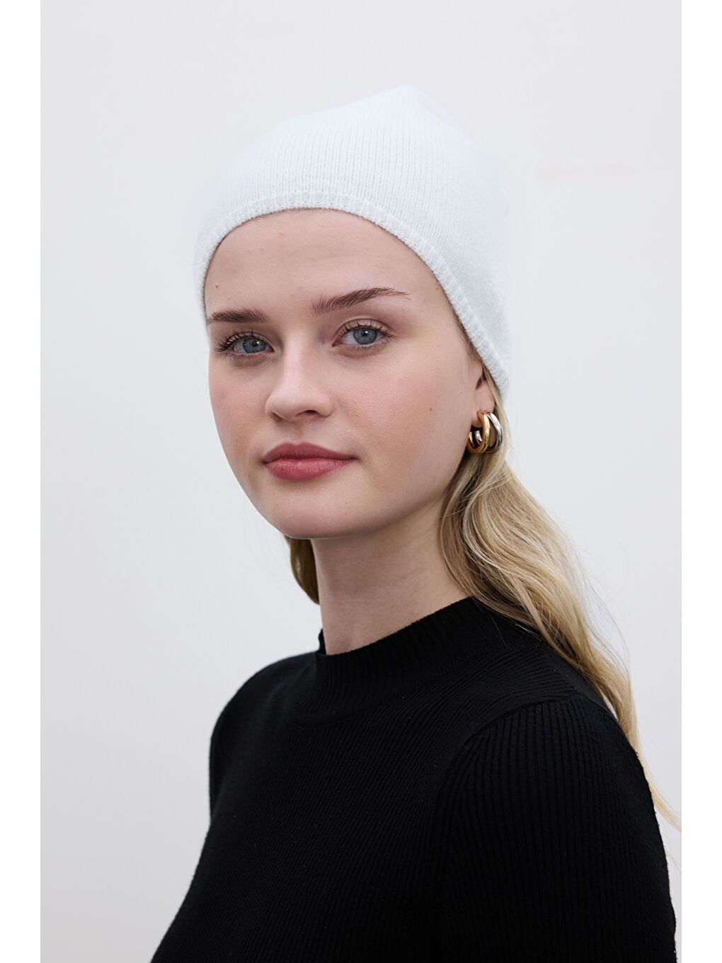 İnce Örgü Bere Ekru-2