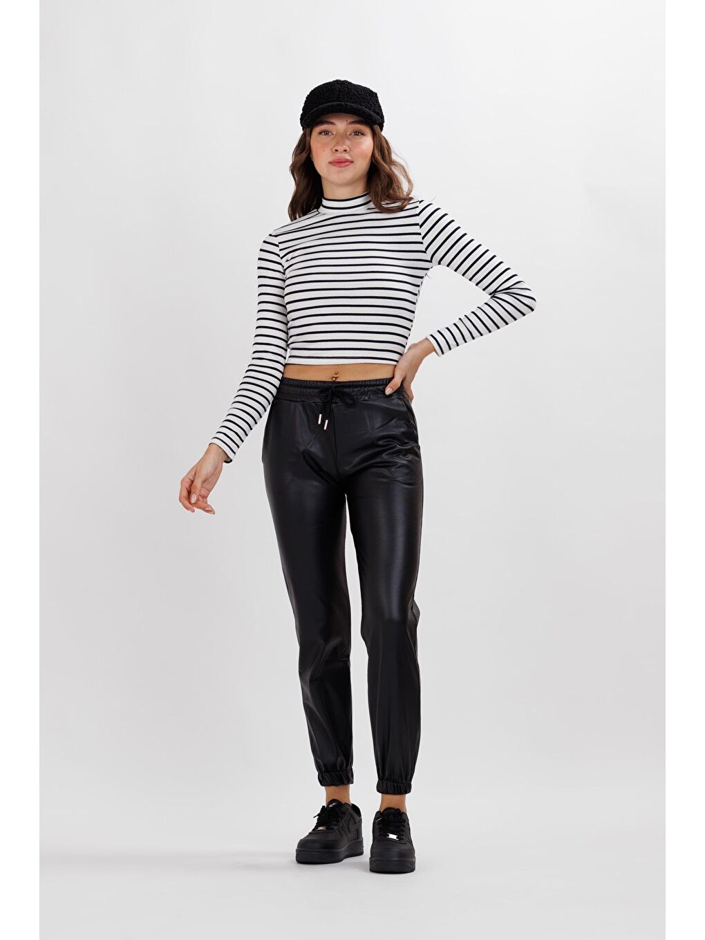 Kadın Ekru Dik Yaka Çizgili Crop Kaşkorse Body-2