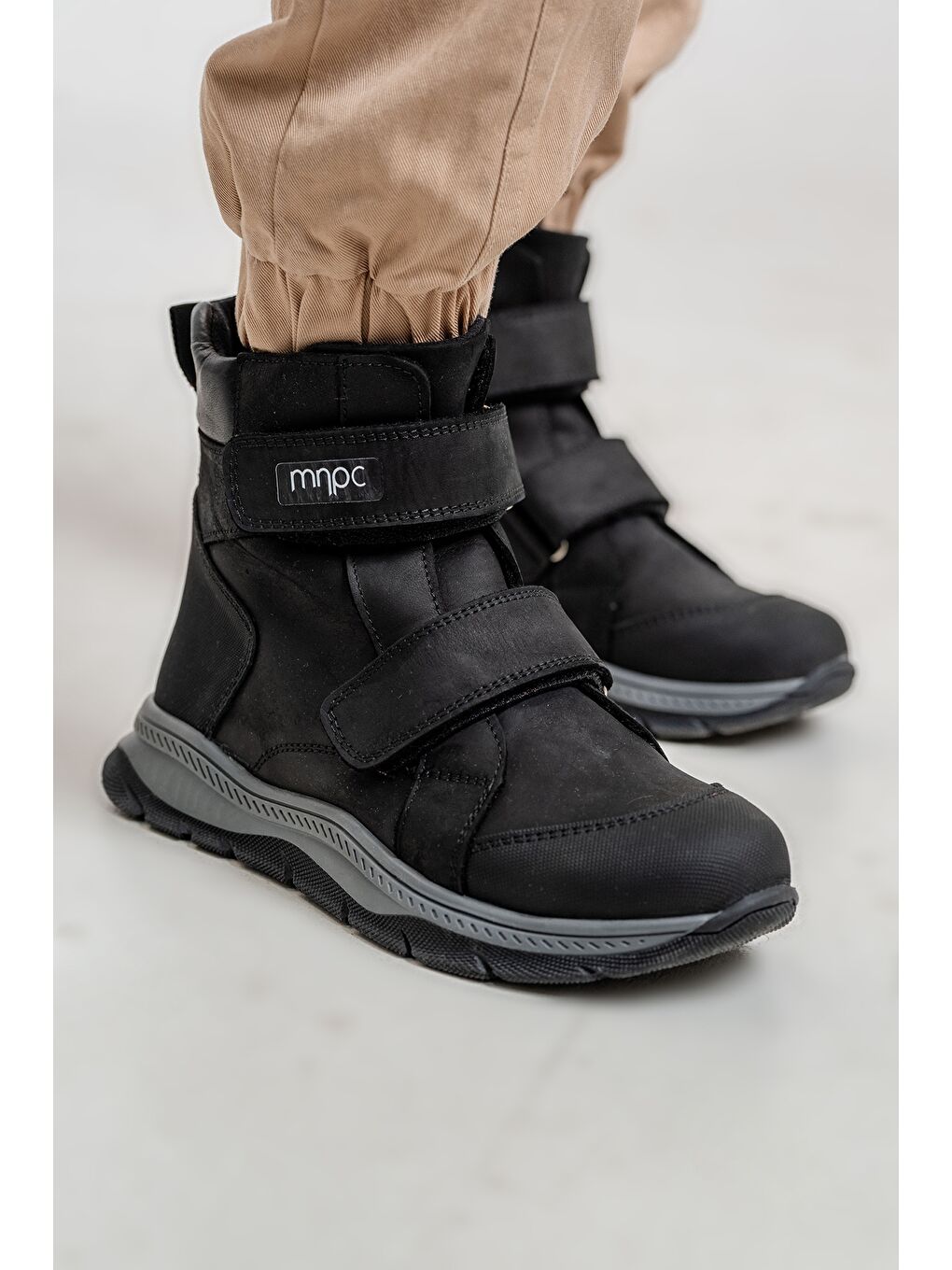 Erkek Çocuk Siyah Hakiki Deri Anatomik Günlük Bot