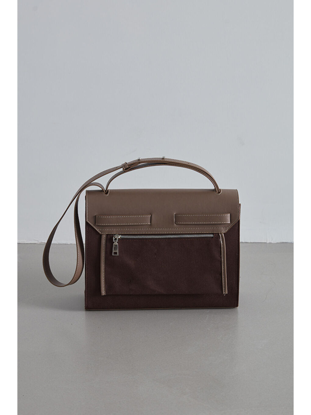 Kahverengi Deri Detaylı Kanvas Çanta Acı Kahve-7