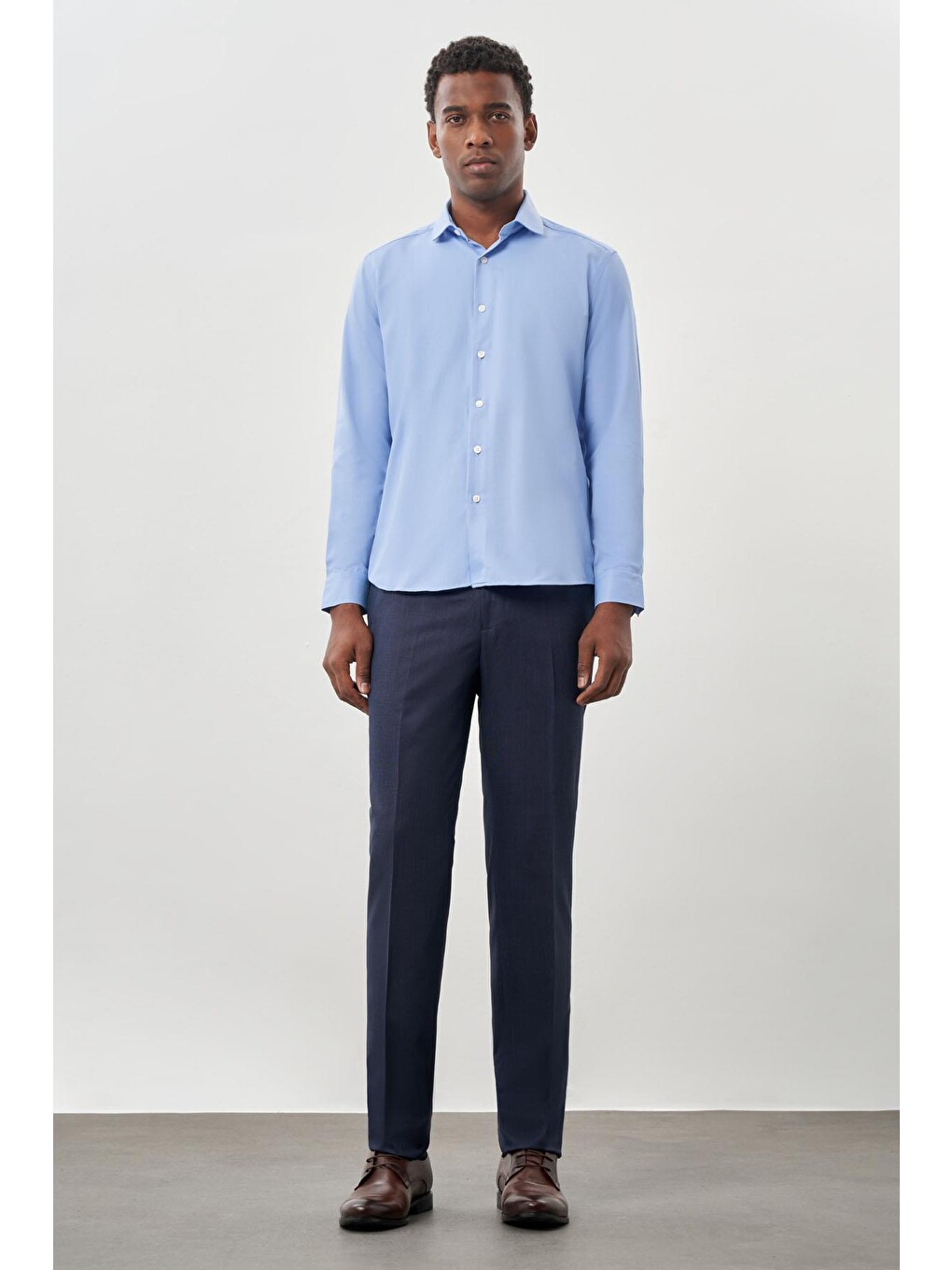 Mavi Uzun Kol Düz Bez Ayağı Yarım İtalyan Yaka Cepsiz Pamuklu Classic Slim Fit Gömlek 1004245268-1