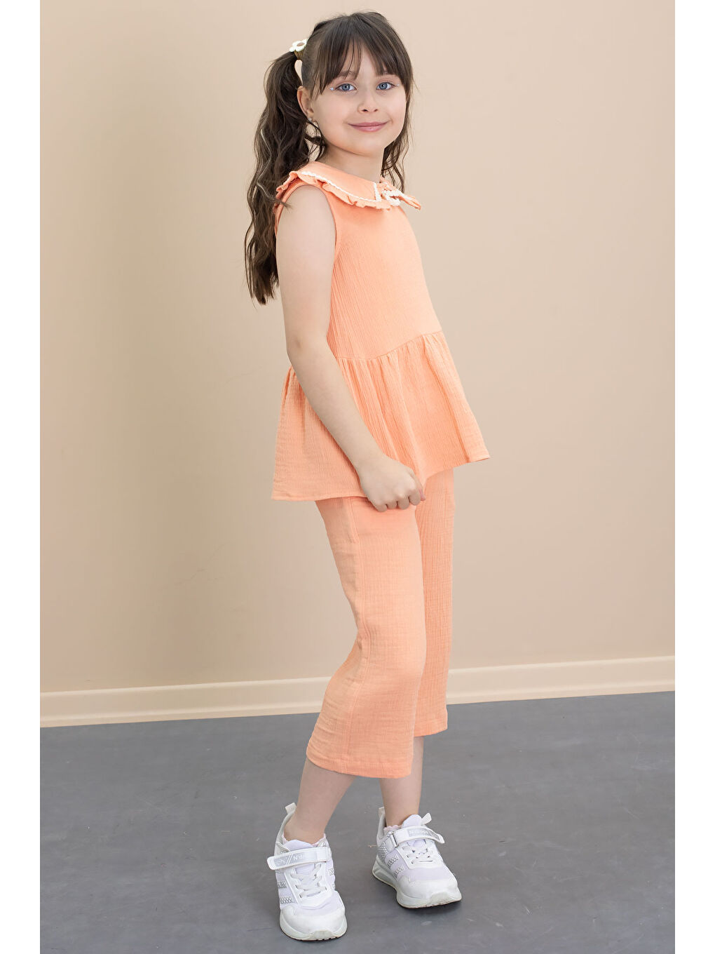 Turuncu Sıfır Kol Bebe Yaka Bluzlu Pantolonlu Kız Çocuk 2li Takım 21030-2