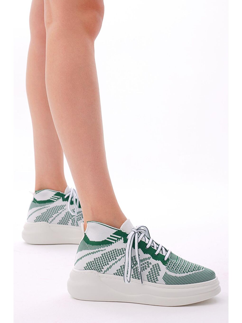Kadın Yeşil Rahat Kalıp Bağcıklı Sneaker-1
