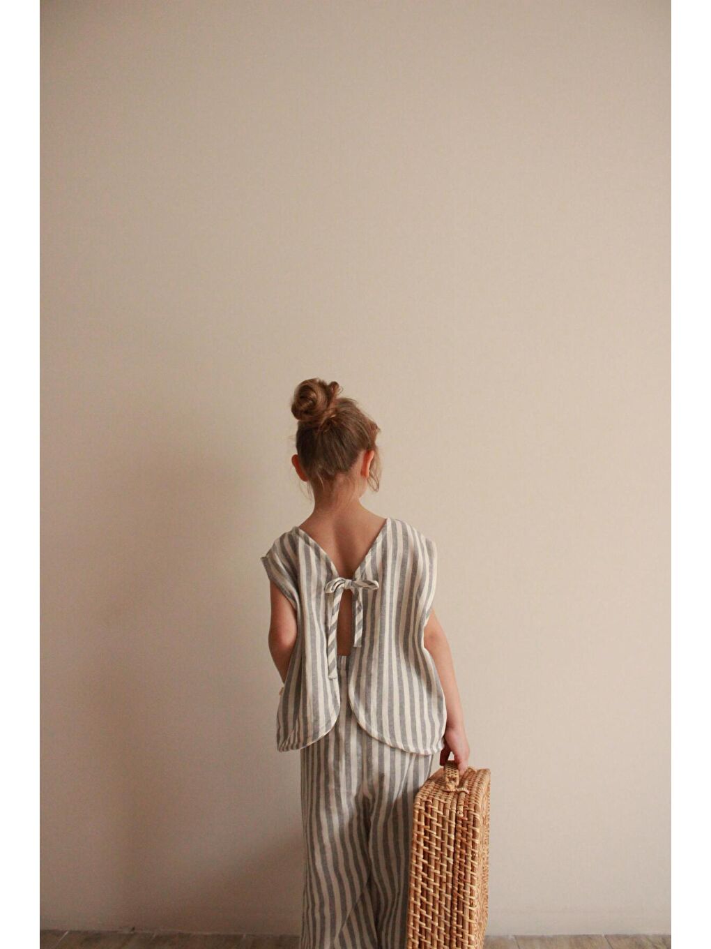 Gri Çizgili Sırt Detaylı Müslin Takım-2
