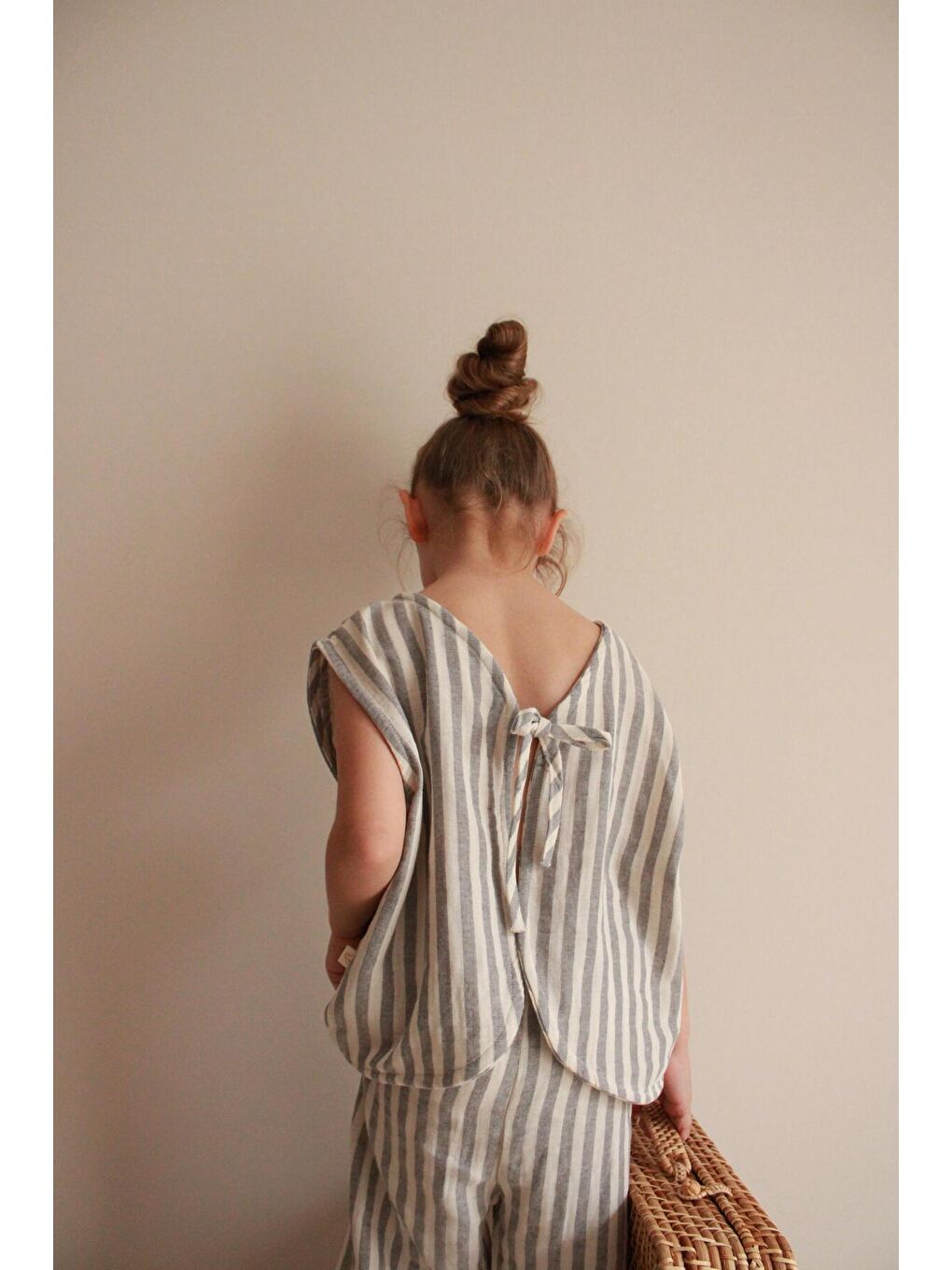 Gri Çizgili Sırt Detaylı Müslin Takım-7