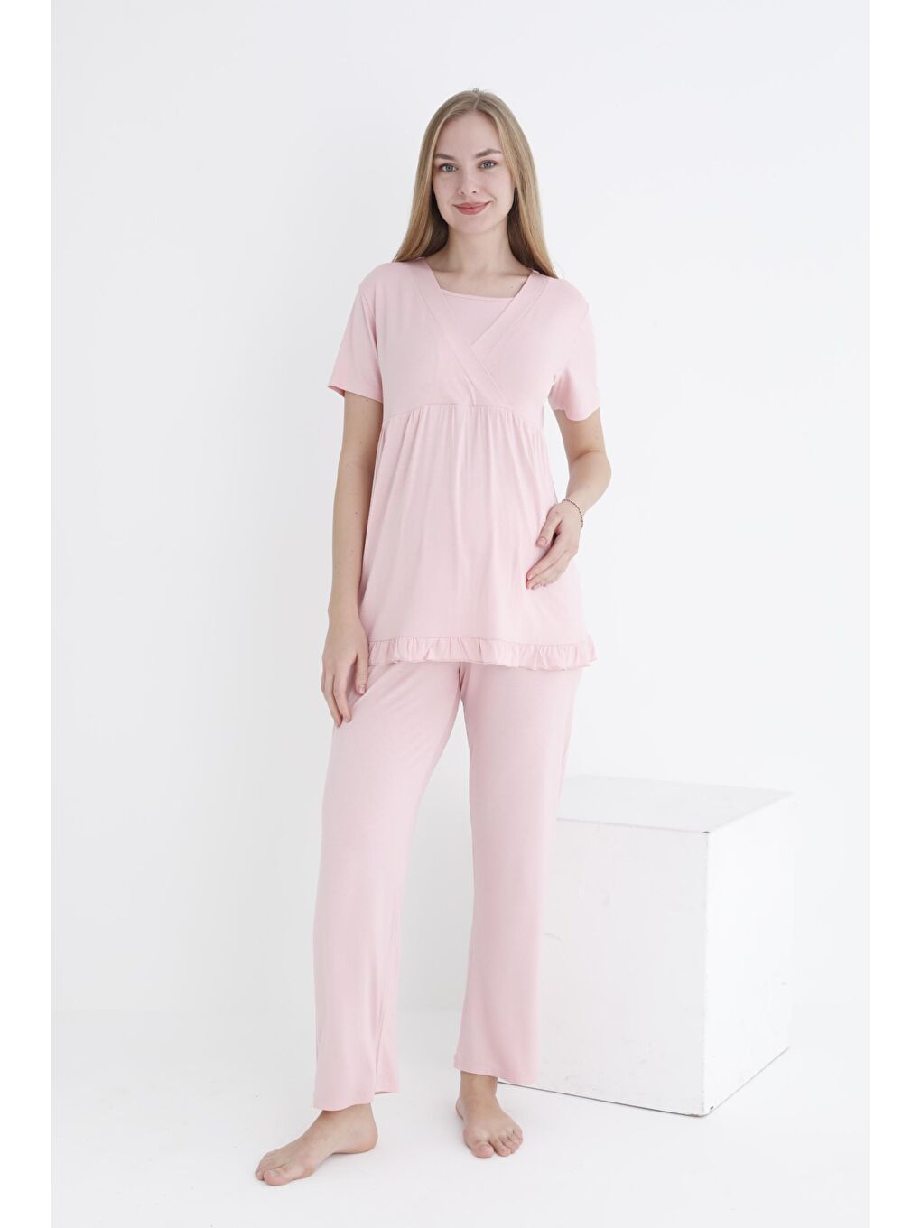 Pembe Pudra Sabahlıklı Fırfır Detaylı Kısa Kol Emzirmeye Uygun Hamile ve Lohusa Pijama Takımı-2