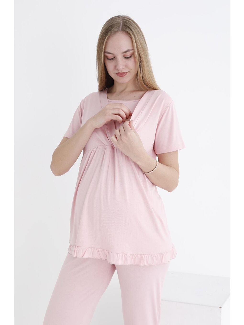 Pembe Pudra Sabahlıklı Fırfır Detaylı Kısa Kol Emzirmeye Uygun Hamile ve Lohusa Pijama Takımı-3