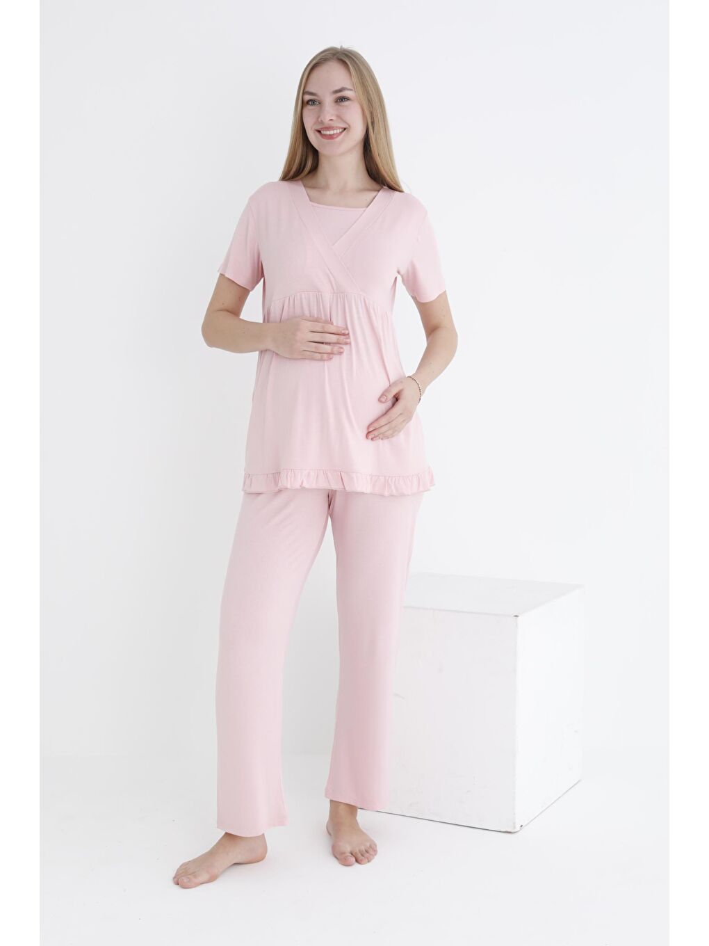 Pembe Pudra Sabahlıklı Fırfır Detaylı Kısa Kol Emzirmeye Uygun Hamile ve Lohusa Pijama Takımı-4