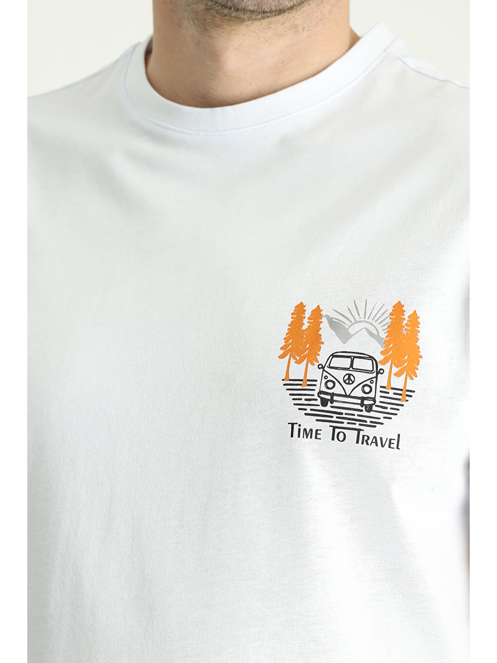 Beyaz Bisiklet Yaka Regular Fit Baskılı Süprem Pamuk Tişört-4