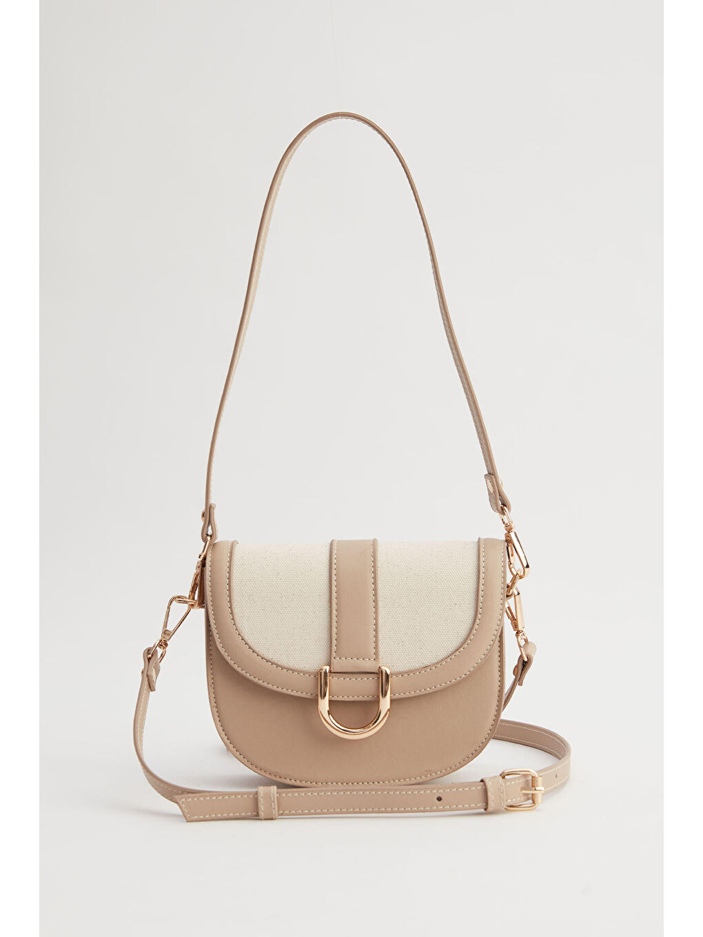 Kanvas Detaylı Tokalı Çanta Bej-4