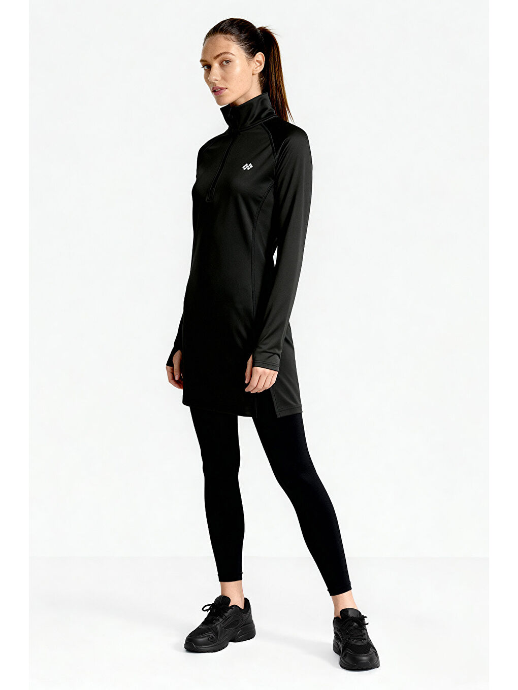 Siyah Yarım Fermuarlı Dik Yaka Standart Kalıp Kadın Sporcu Tunik - 97309-3