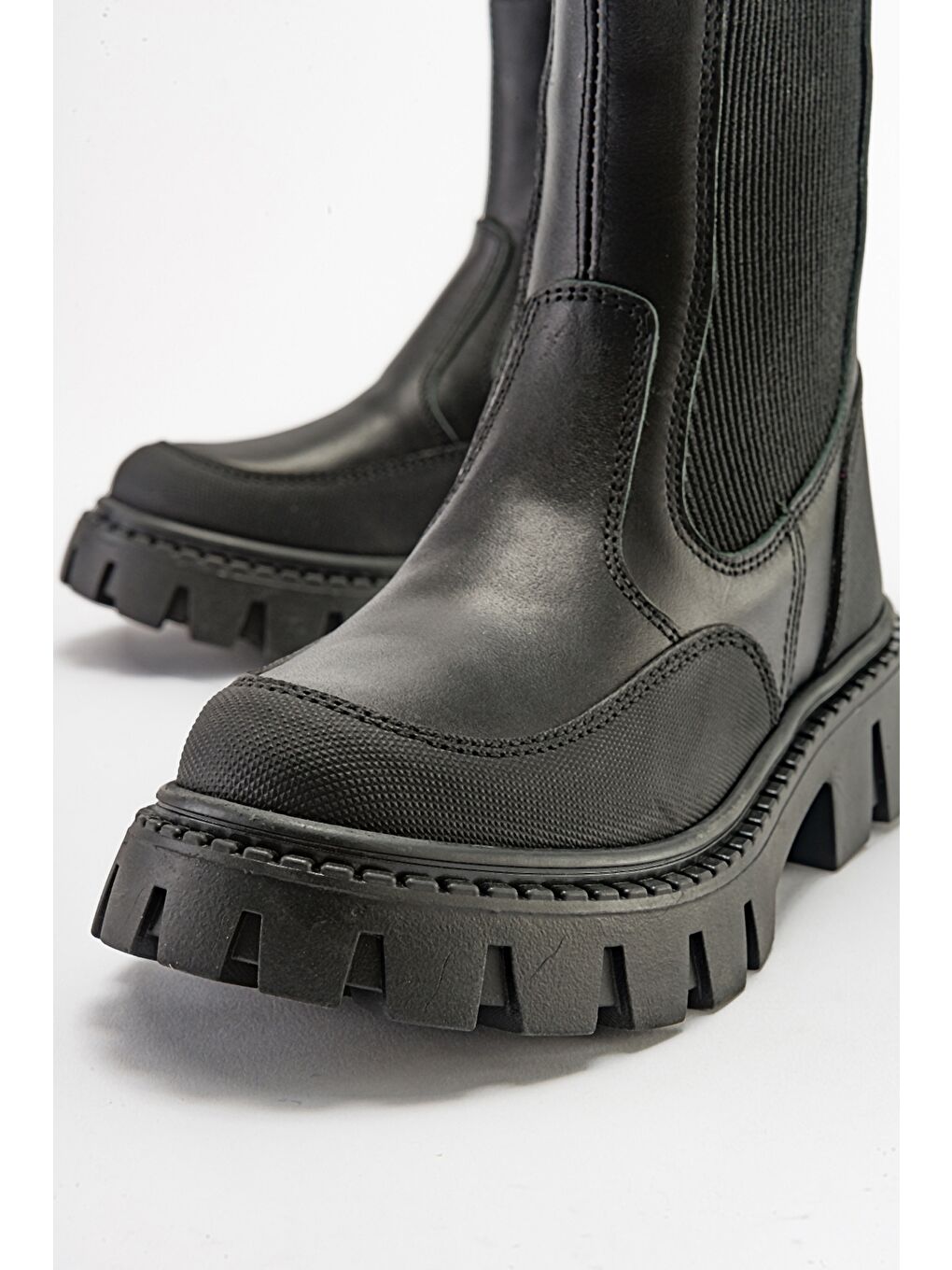 Kız Çocuk Siyah Hakiki Deri Anatomik Postal-1