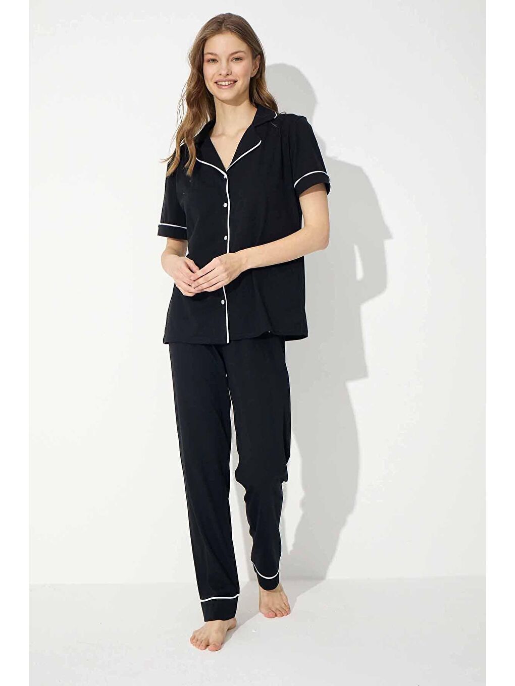 Siyah Kısa Kollu Pamuklu Düğmeli Biyeli Pijama Takım-1