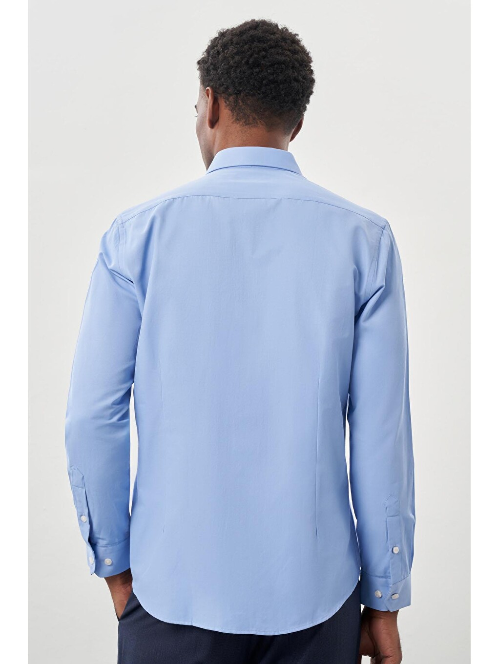 Mavi Uzun Kol Düz Bez Ayağı Yarım İtalyan Yaka Cepsiz Pamuklu Classic Slim Fit Gömlek 1004245268-4