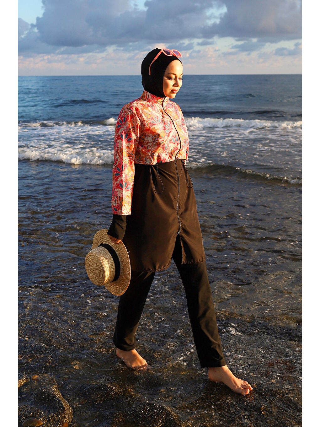 Siyah Tam Kapalı Tesettür Mayo Hale R2501-8