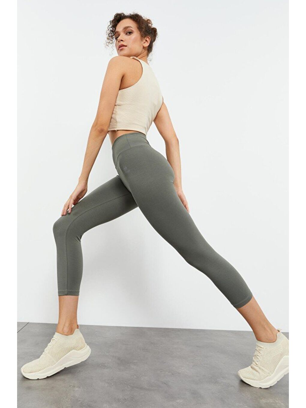 Slim Fit 3lü Paket Siyah-Çağla-Gri Melanj Kadın Kapri Tayt - 93097-1