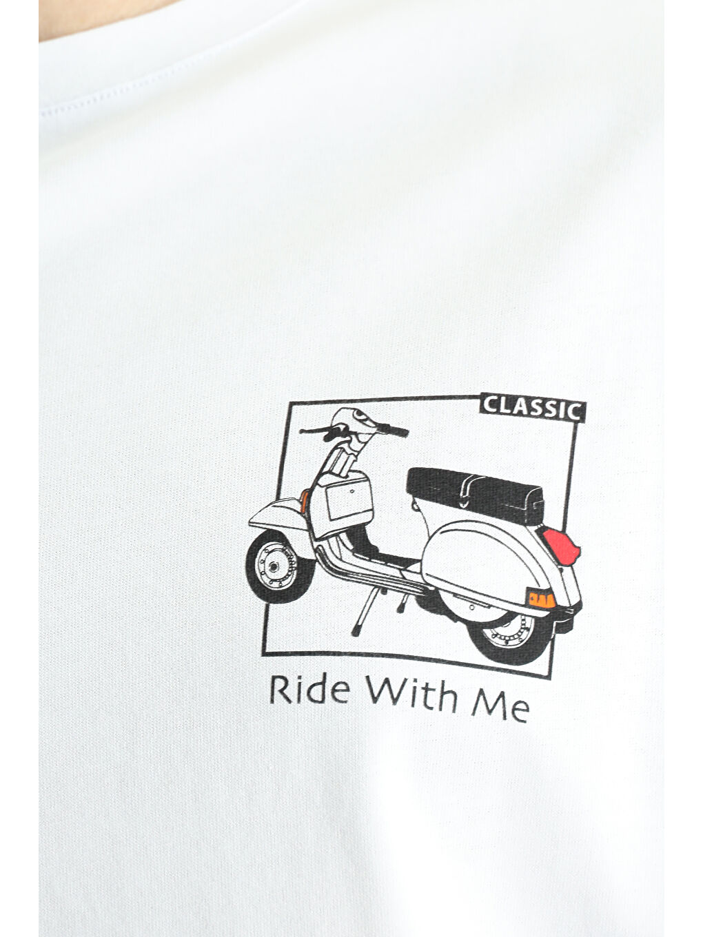 Beyaz Bisiklet Yaka Oversize Baskılı Süprem Pamuk Tişört-5