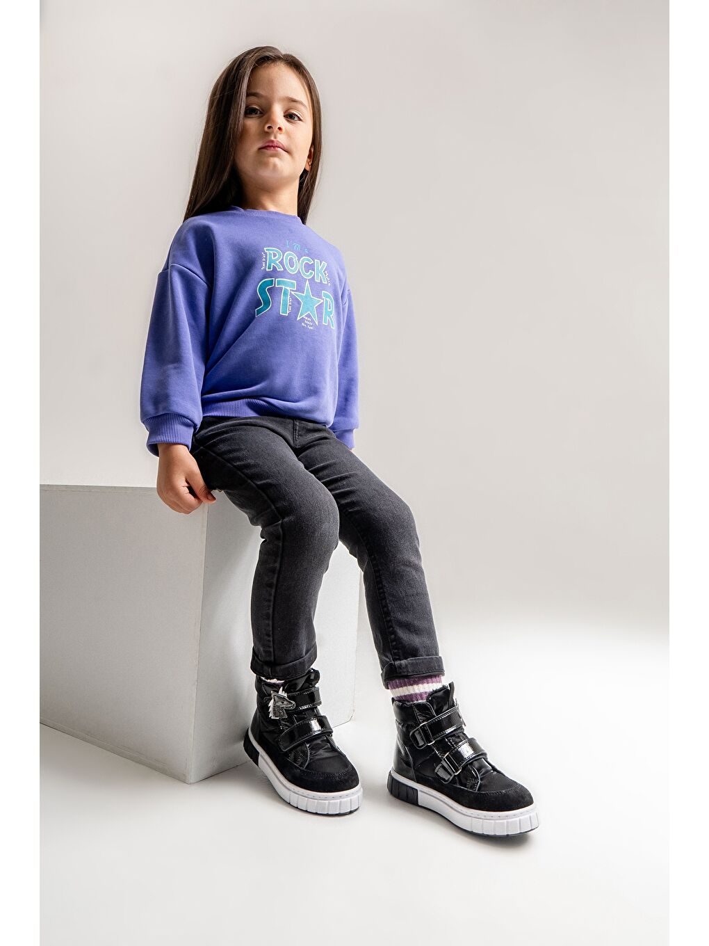 Kız Çocuk Siyah Hakiki Deri Anatomik Günlük Bot-1