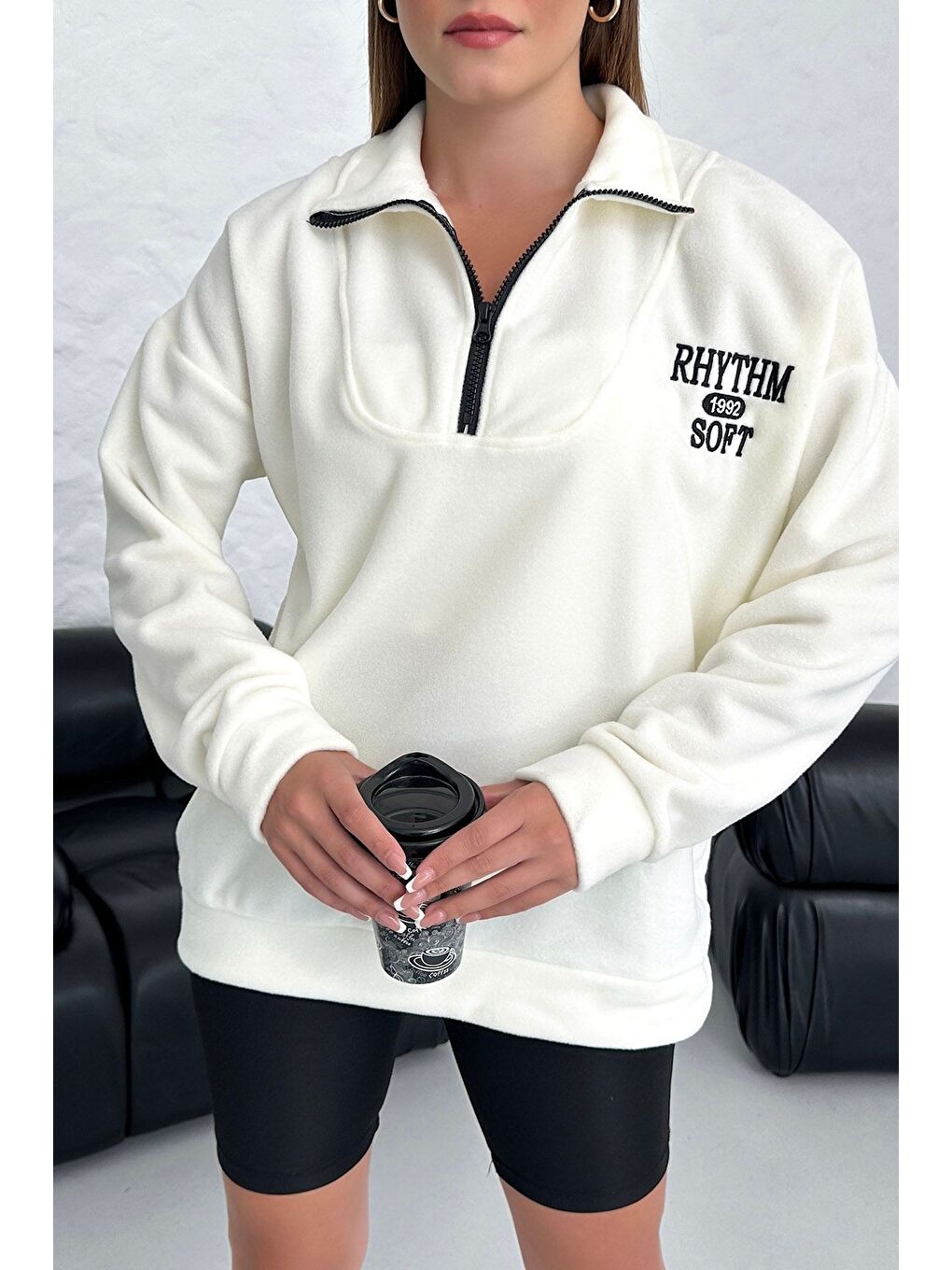 Ekru Kadın Krem Rhythm Soft Baskılı Oversize Yarım Fermuarlı Yumuşak Dokulu Polar Polo Yaka Sweatshirt-3