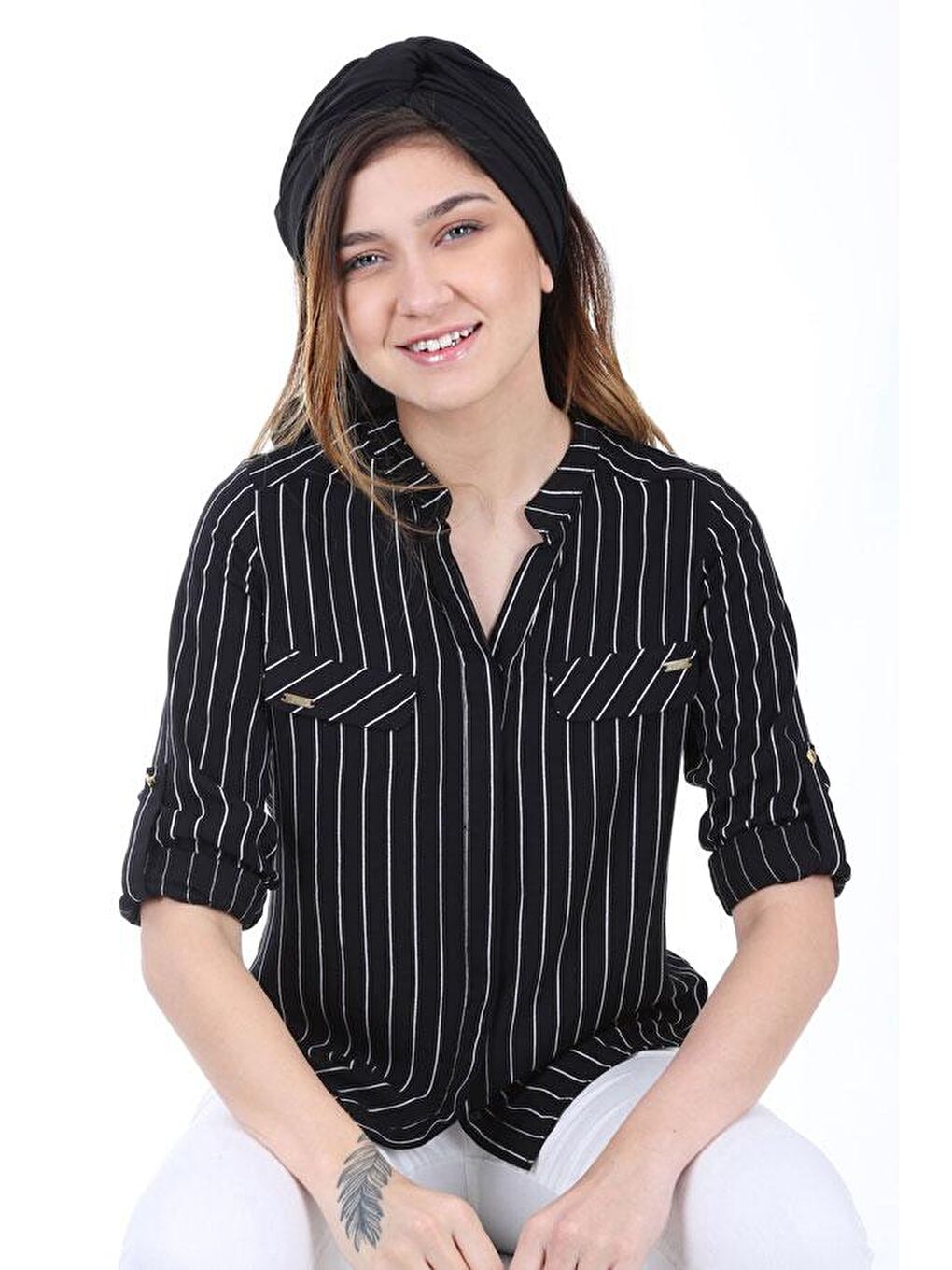 Siyah Kadın Kareli Önü Cepli Gömlek-2