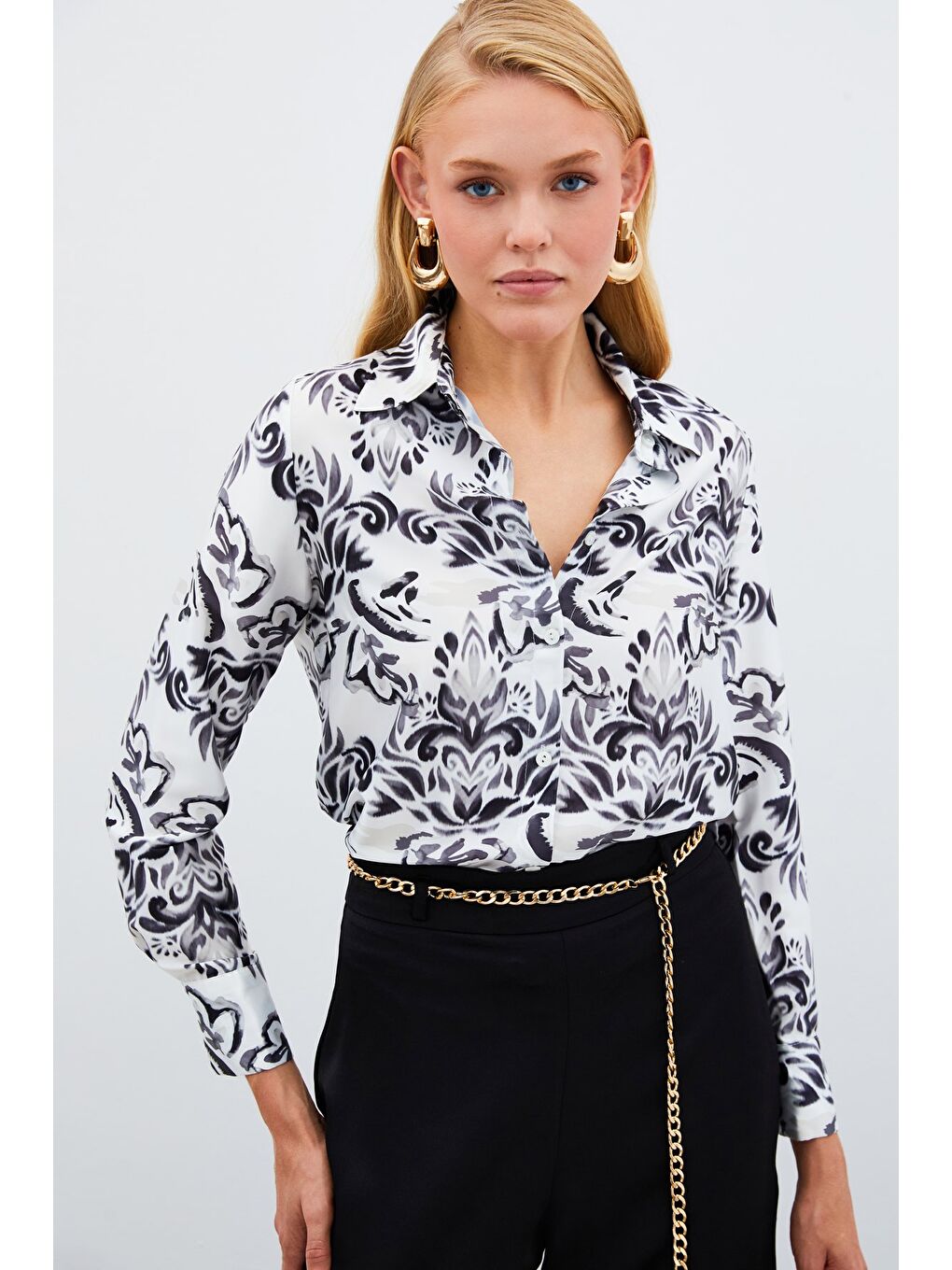 Çiçek Desenli Gömlek - Siyah-2