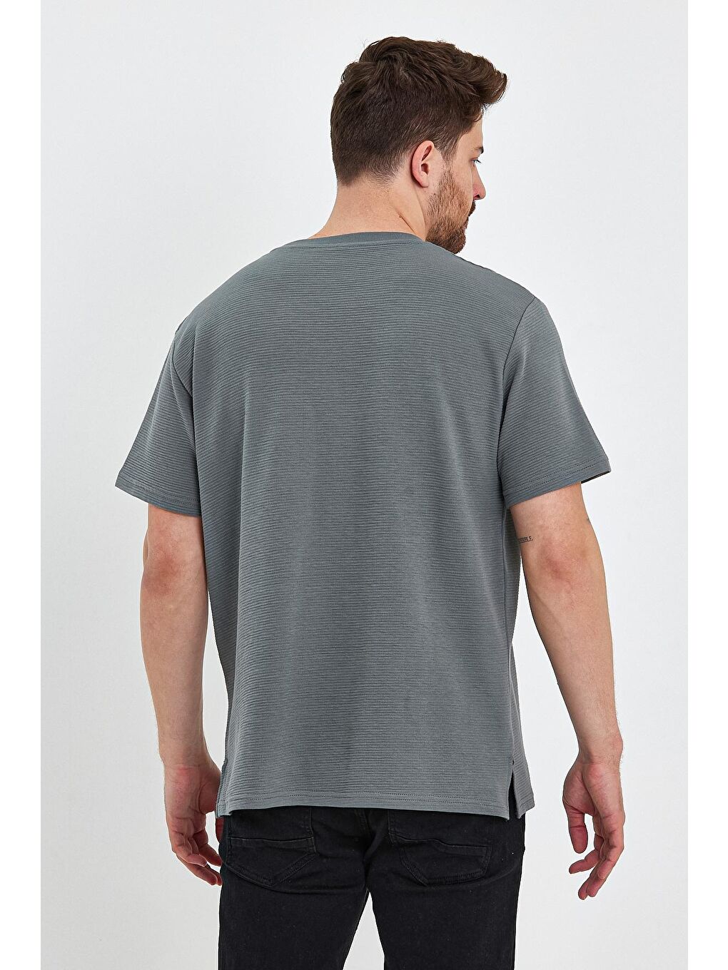 Haki Bisiklet Yaka Cepli Ottoman Relax Fit Tişört-3