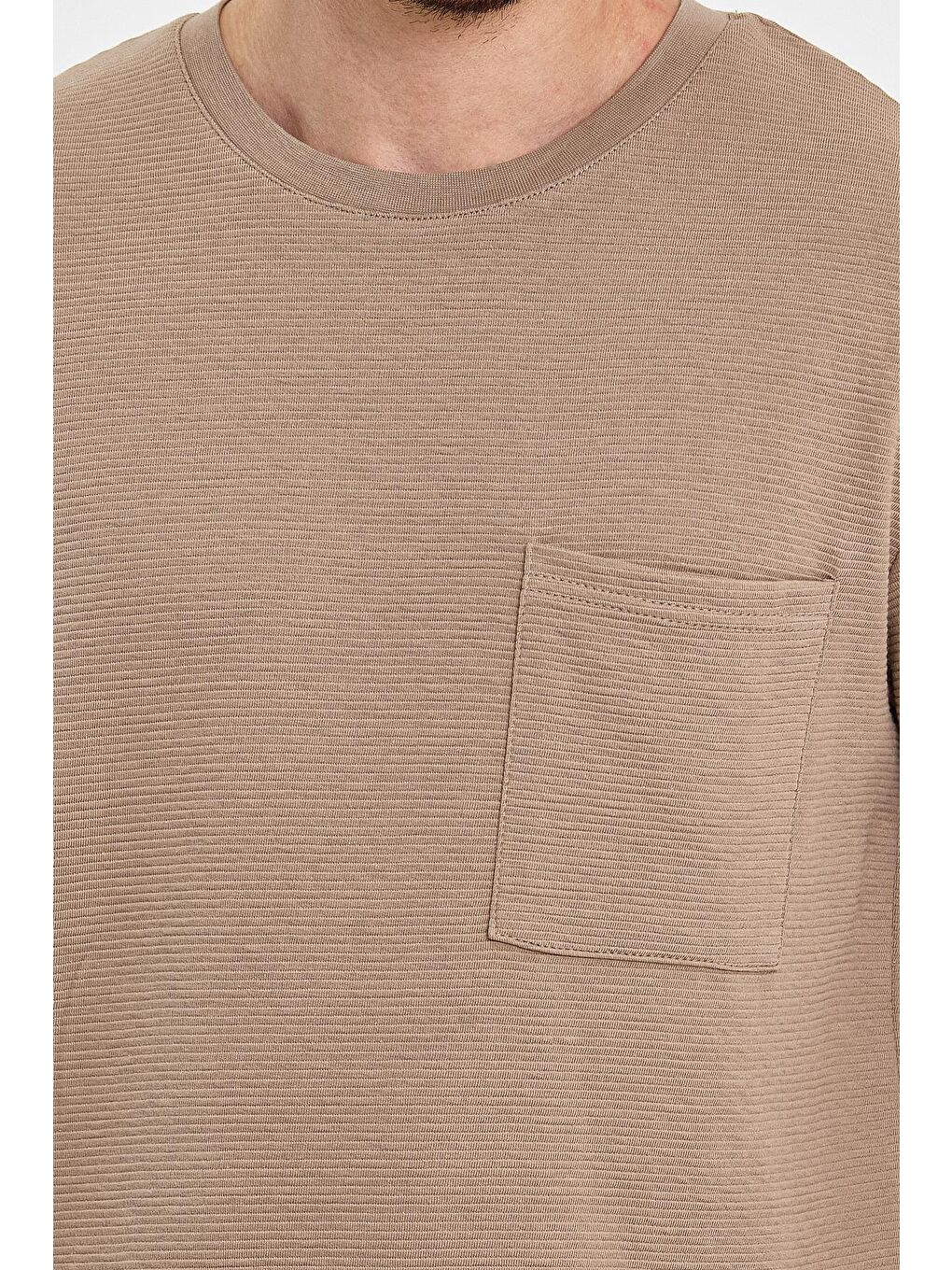 Bej Bisiklet Yaka Cepli Ottoman Relax Fit Erkek Tişört-3