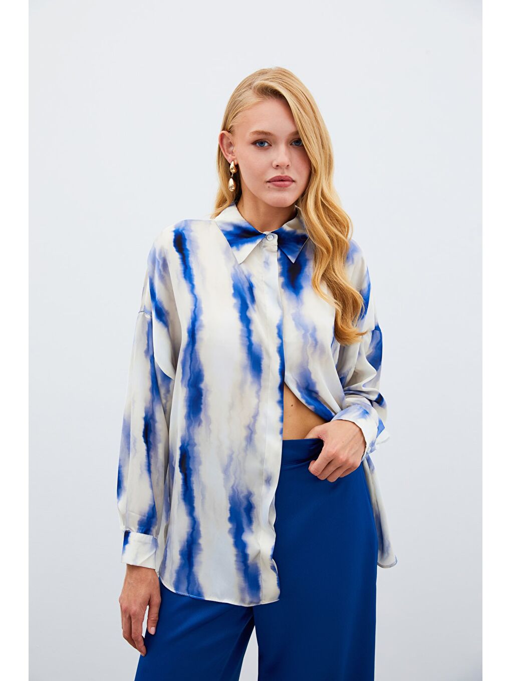 Geniş Desenli Gömlek - Sax Mavi-1