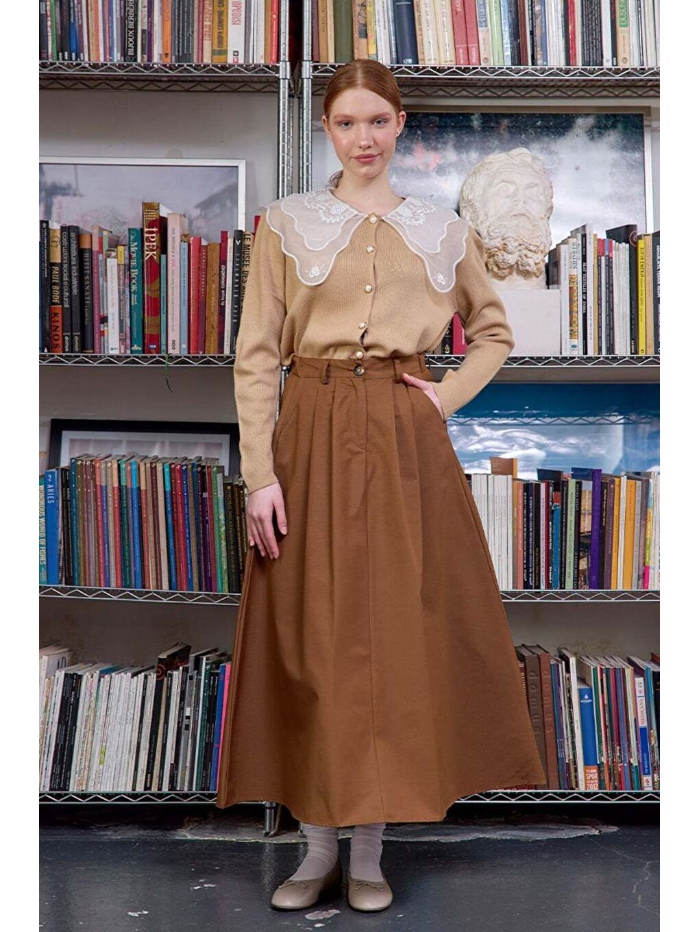 Bej Dantel Yakalı Karamel Triko Hırka-2