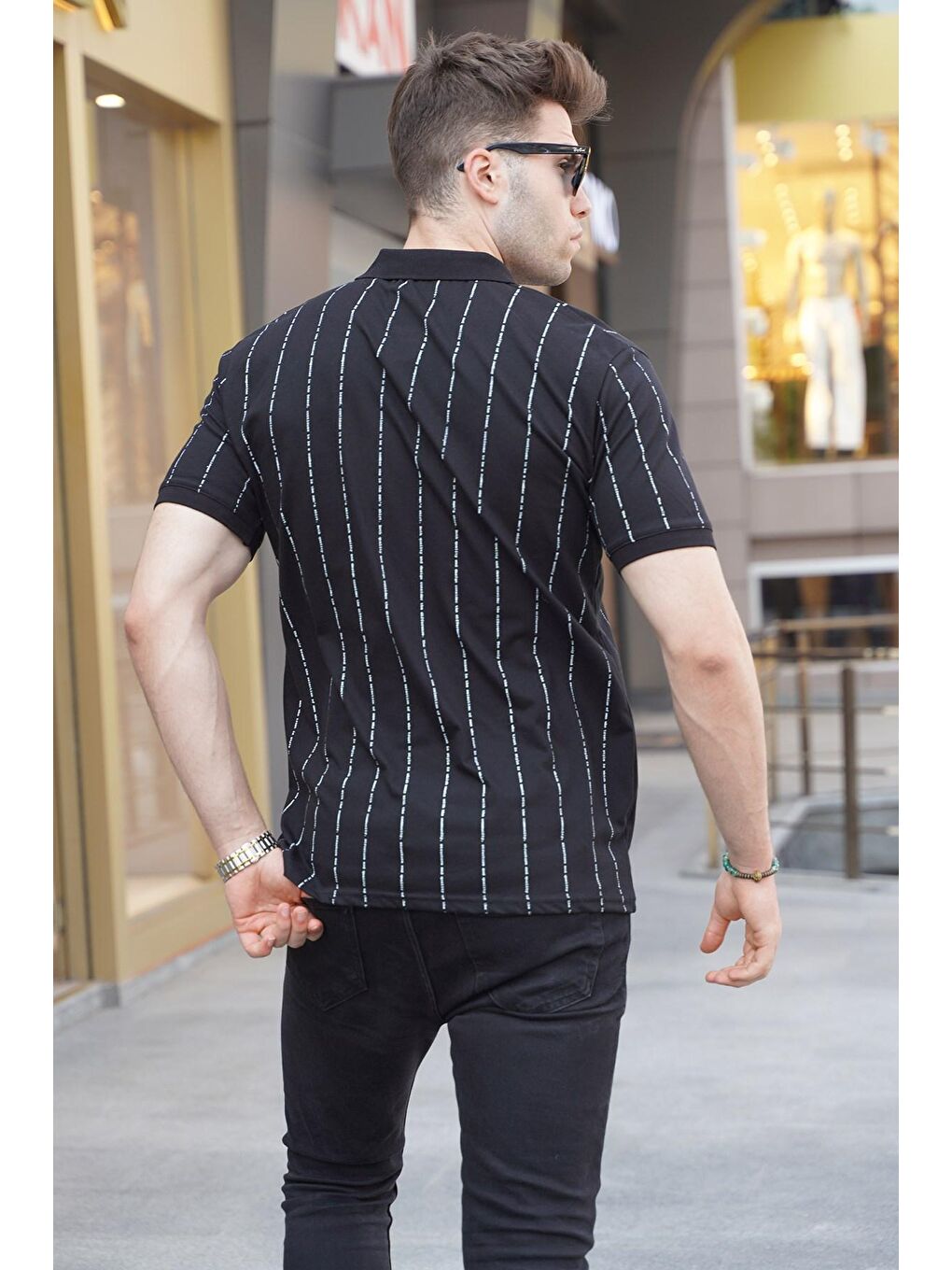 Siyah Düğmeli Çizgili Polo Yaka Tişört 5879-1