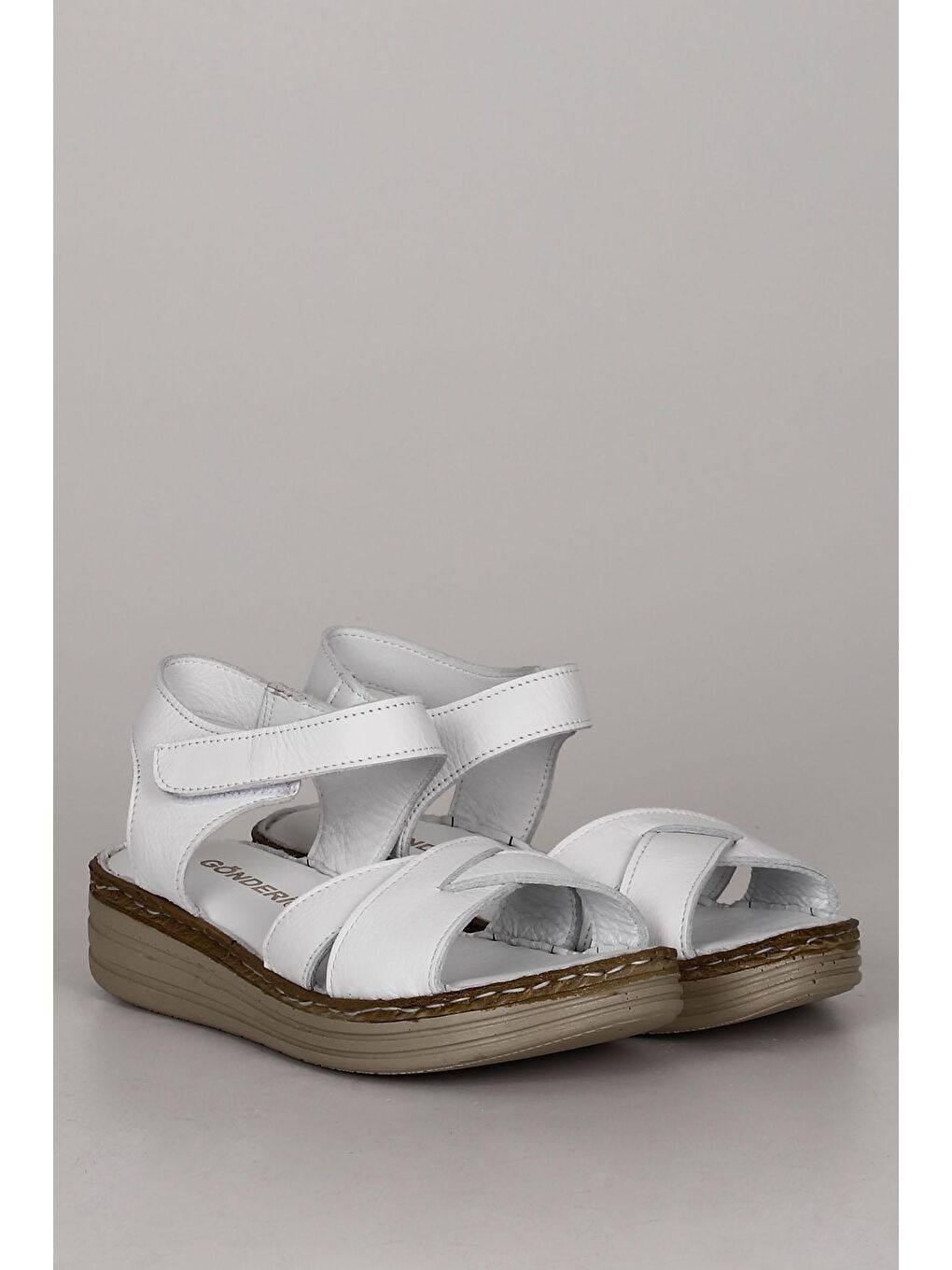 Beyaz Hakiki Deri Dolgu Taban Kadın Sandalet 42235-4