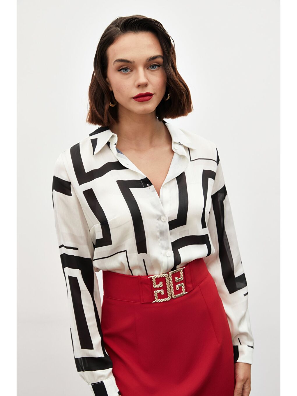 Yanları Yırtmaçlı Gömlek - Siyah-3