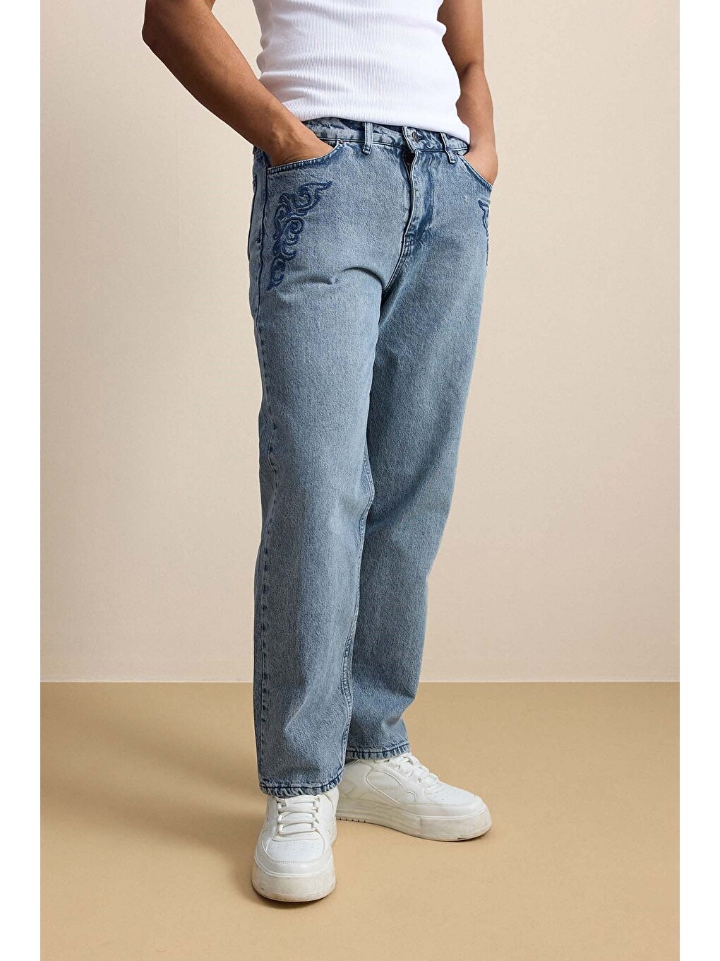 Erkek Baggy Nakış Detaylı Jean Pantolon Mavi-4