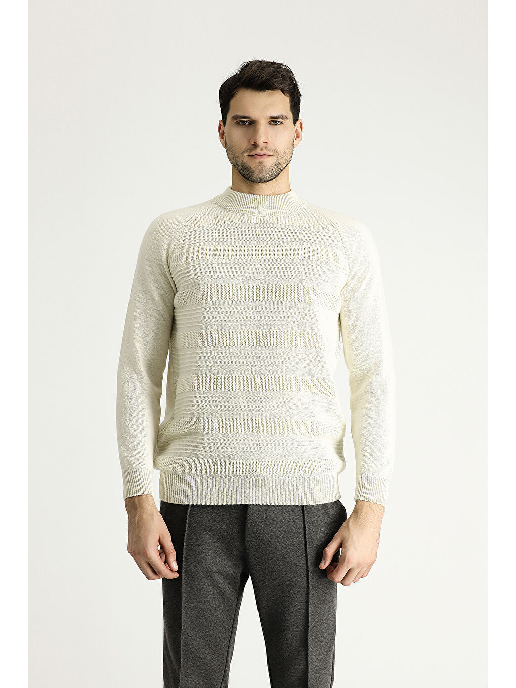 Ekru Bato Yaka Slim Fit Dar Kesim Desenli Yünlü Triko Kazak-3