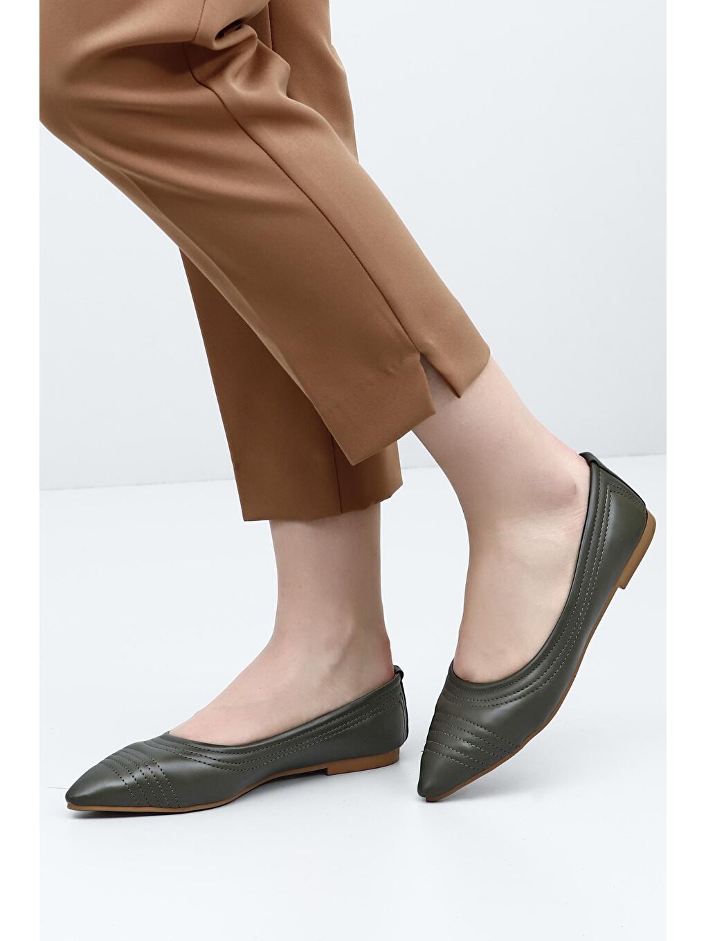 Haki Sivri Burun Düz Taban Kadın Babet 37220