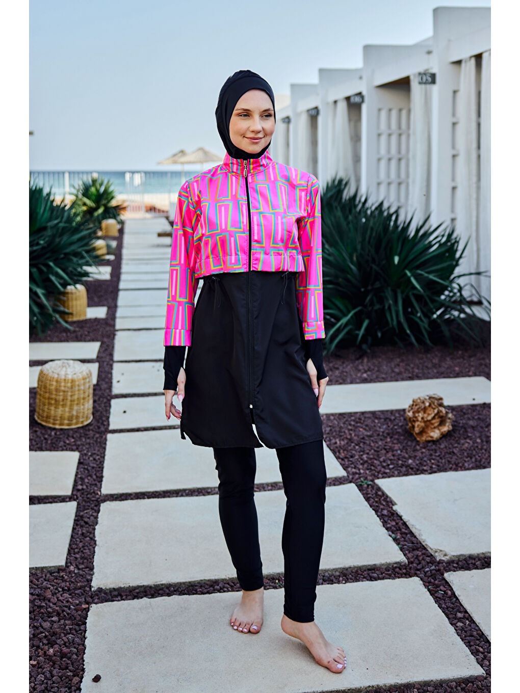 Siyah Tam Kapalı Tesettür Mayo Hale R2504-3