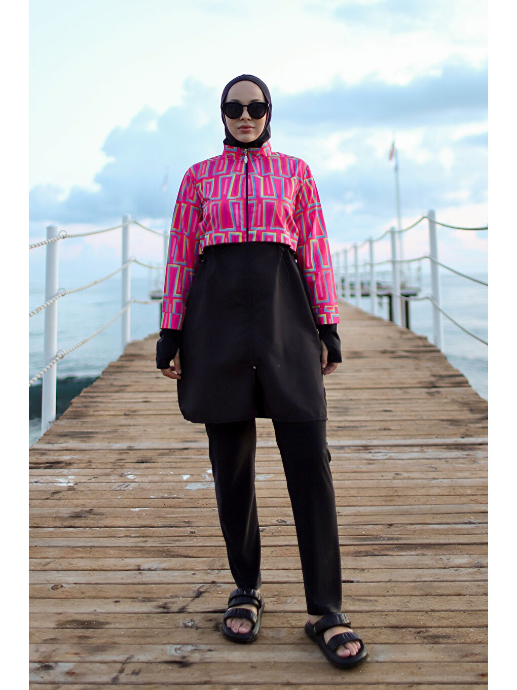 Siyah Tam Kapalı Tesettür Mayo Hale R2504-8